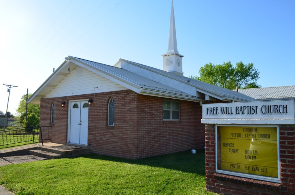 A photo of the Viburnum FWB Church building in Viburnum, Missouri.